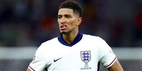 10 Best Playmakers in World Football Right Now [Ranked]