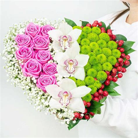 Композиции из цветов – купить композиции из живых цветов в интернет ...