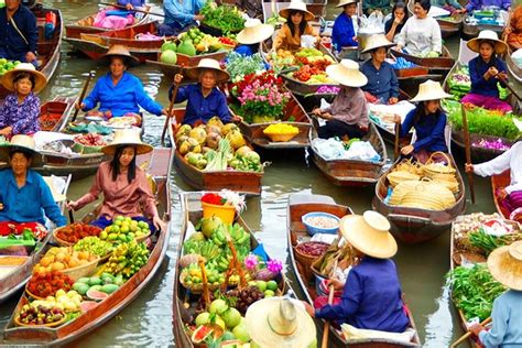 Bangkok Temple and Floating Market Tour 2025