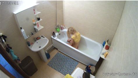 Watch Naked Girl Anna Washing After Sex Aug 21 Naked People With Andreza In Hall The Biggest