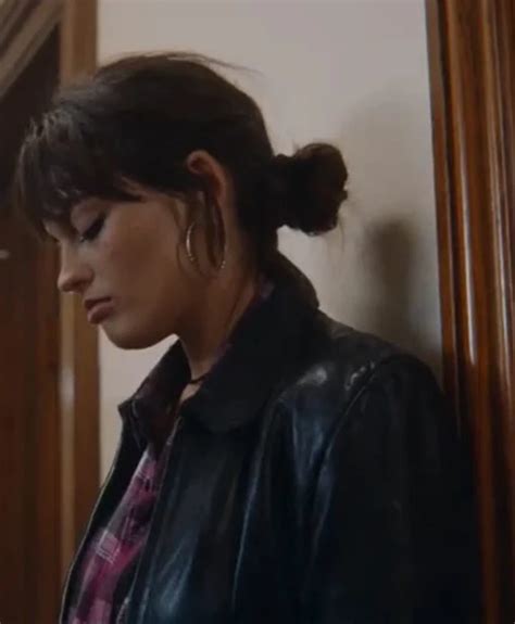 Emma Mackey For Sex Education S Shacket Jacket William Jacket