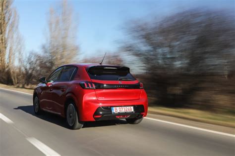 Primul contact cu Peugeot 208 – AUTOREPORT