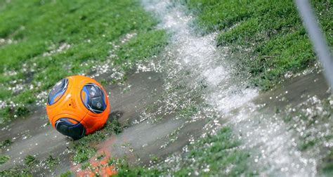 Foot Amateur Seize Ans De Suspension Pour Un Joueur Accus Davoir Agress Un Arbitre