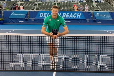 Atp Delray Beach Hubert Hurkacz Besiegte Einen Verletzten Korda Und