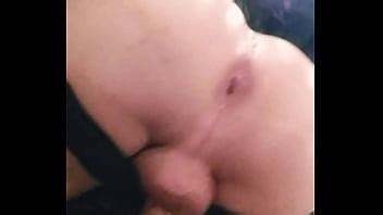 Travesti En Medias De Red Y Bragas Toma Gran Consolador XVIDEOS