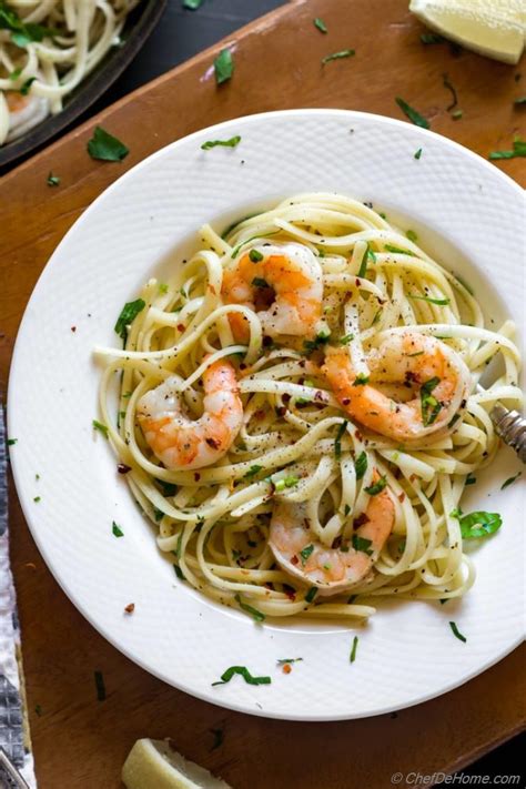 Garlic Shrimp Scampi Linguine Recipe | ChefDeHome.com