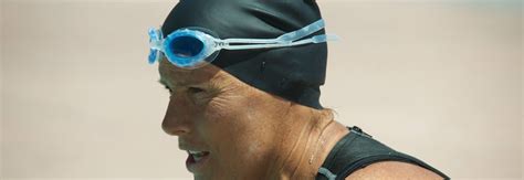 Legendary Long Distance Swimmer Diana Nyad Twisted By Lalitwist