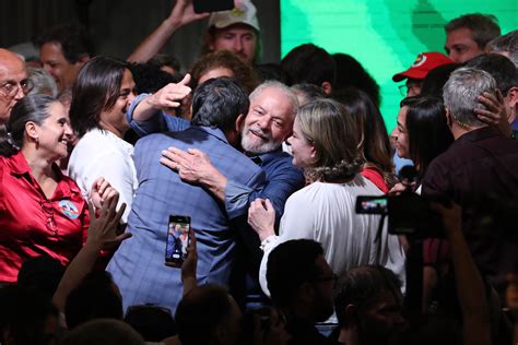 La Terza Volta Di Lula In Brasile Vince Le Elezioni Ma Bolsonaro Non