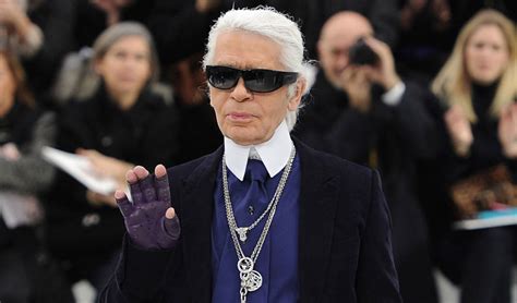 Karl Lagerfeld Kimdir Ünlü Moda Tasarımcısının Hayatı ve Kariyeri