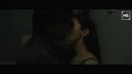 Alia Bhatt Kiss Nude