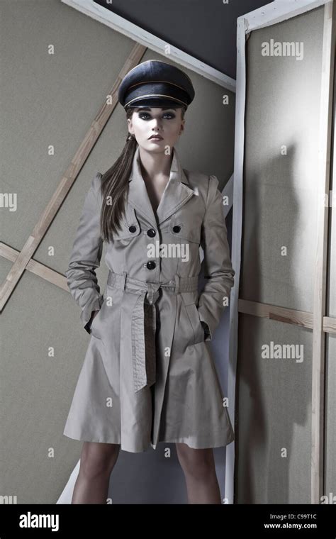 Blonde Offiziere Fotos Und Bildmaterial In Hoher Aufl Sung Alamy