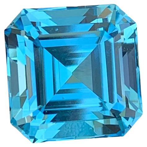 Capture The Brilliance Of Swiss Blue Topaz Gemstone For The Discerning