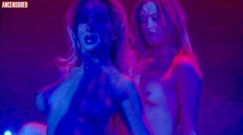 Eliset Lobato Nude Pics Page 1