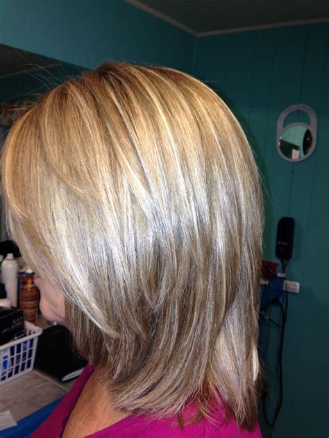 30 flattering layered bob hairstyles for women over 50 – Artofit