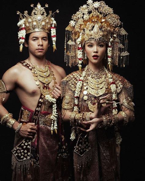 The Royal Attire Of Srivijaya Kingdom Indonesia Budaya Pakaian