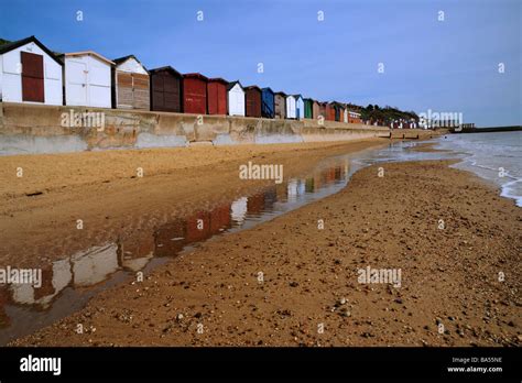 Walton On The Naze Beach Hi Res Stock Photography And Images Alamy