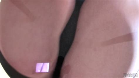 Chica Latina Muestra Su Gran Culo