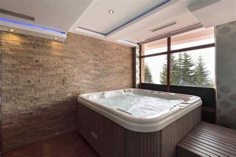 Large Jacuzzi Room Lylesstyles