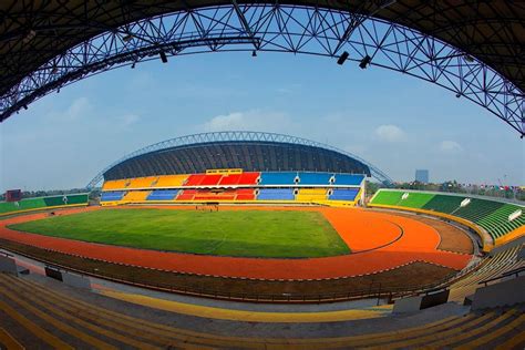 stadion terbaik  indonesia  gambar stadion