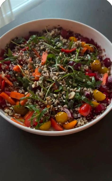 Bunter Quinoa Salat Schnelles Rezept für Gesundheit im Alltag