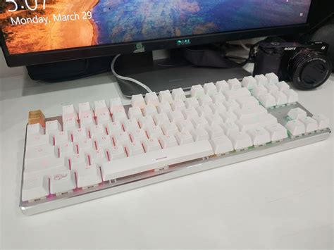 Ch Ng Ta C Th L M C G V I M T B N C Hot Swap Nh Glorious Gmmk Rgb Phong C Ch Xanh News