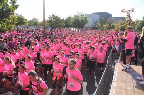 4e édition des Foulées roses Pour Info à Orléans