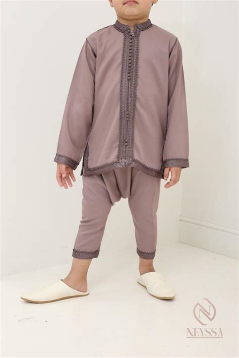 Marokkanisches Jabador Set F R Jungen Zweiteilig Dark Nude Mit Bestickter Tunika Und Sarouel