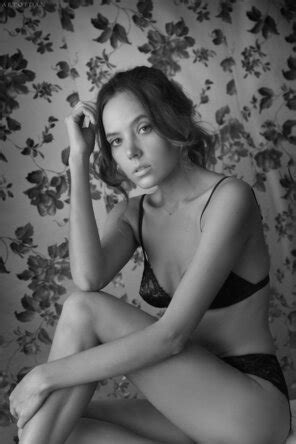 Katya Clover Erotic Flower 000007 Porn Pic