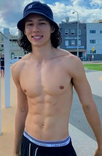 Shirtless Male Cute Muscular Long Haired Hot Physique Beefcake Photo X B Eur