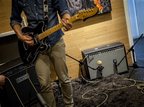 The Full Fender Hot Rod Deluxe Review You Ll Love Guitar Space