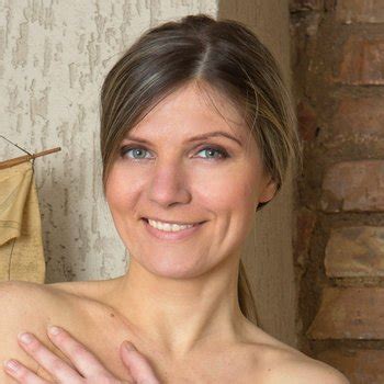 Agatha Babe Page Watch This Adult Model On Freeones