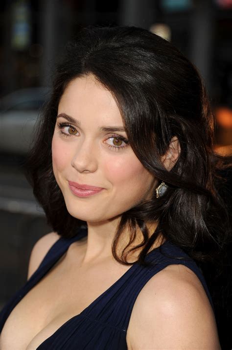 ALI COBRIN at American Reunion Premiere in Los Angeles – HawtCelebs