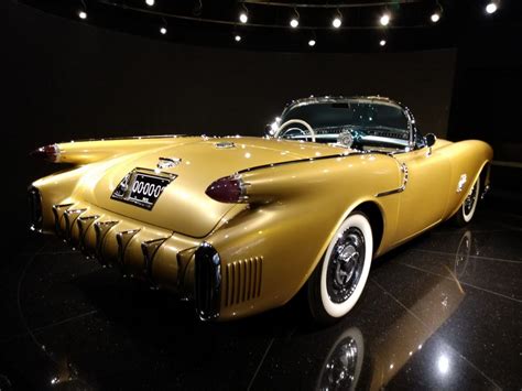 Road Trip Gateway Auto Museum Is A Tribute To American Luxury And