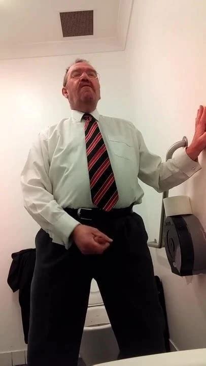 Shirt And Tie Wank Gay Masturbation Porn XHamster
