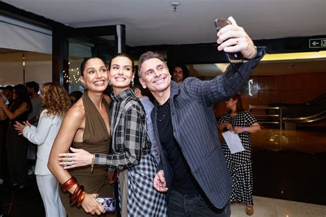 Camila Pitanga E Camila Queiroz - Camila Pitanga e Camila Queiroz se reúnem em lançamento de 'Beleza Fatal'