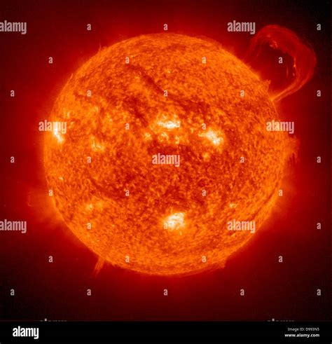 Solar loop prominence hi-res stock photography and images - Alamy