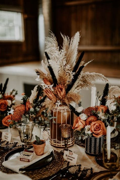 46 Edgy Western Wedding Decor Ideas Weddingomania