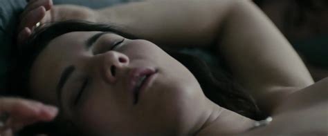 Catherine Brunet à poil vidéos porno et sex tapes xHamster