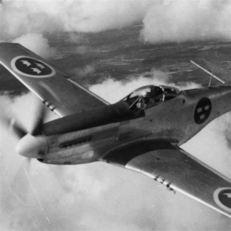 stream  mustang  flygvapenmuseum listen