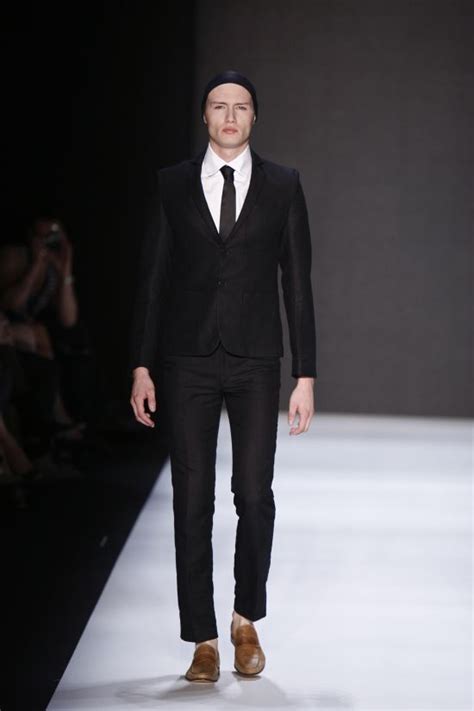 Ramírez Spring 2010 – The Fashionisto