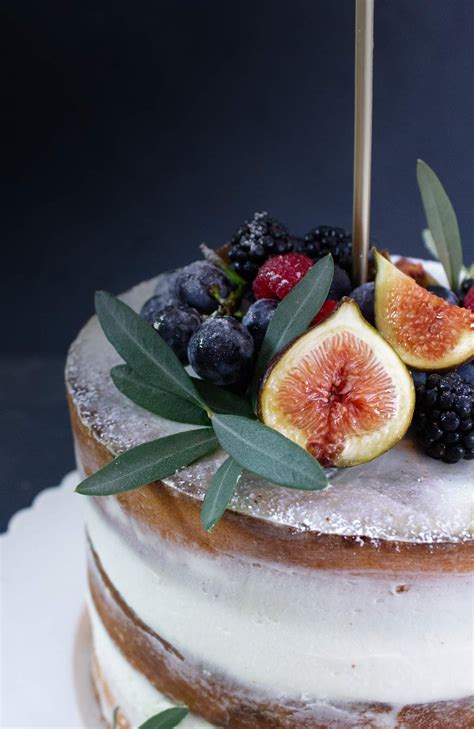 Torta semi naked per il mio compleanno Se questo è un uovo