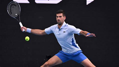 Australian Open Djokovic è il primo semifinalista superato lo scoglio