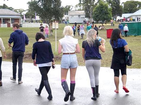 various boots various arses, ridingboots.net boot fetish forum