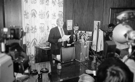 Budd Dwyer’s suicide becomes media dilemma: To show or not to show