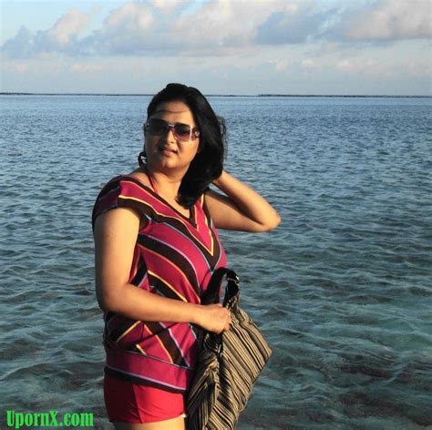 Mallu Masala Boobs Mallu Aunties Hot Beauty Photo And Images