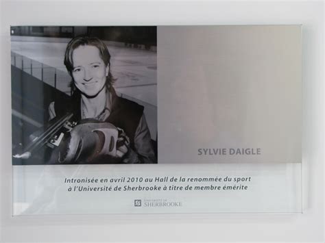 Plaque Commémorative En Verre Et Aluminium Vue De Face Gravure