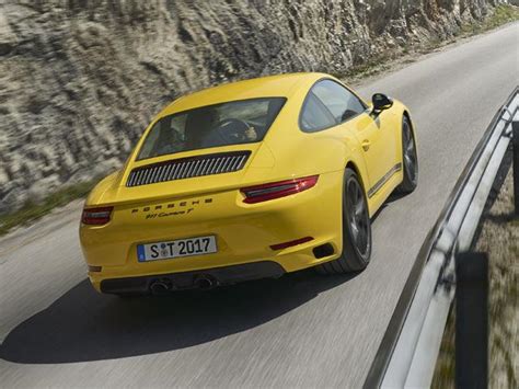 Meet The Porsche 911 T: The Purest, Lightest 911 On The Road | CarBuzz