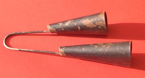 Agogô Instrumento Musical - Agogô - Instrument de percussion | Ancient musical instrument with ...