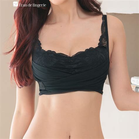 fran de lingerie おやすみブラ ノンワイヤー レディース 下着 楽 ランジェリー かわいい セクシー インナー フランデランジェリー nightbra002きれいな谷間のナイト