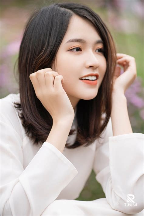 Nhan sắc tuyệt đỉnh của hot girl Nóng cùng World Cup khiến anh em tiếc đứt ruột khi phải